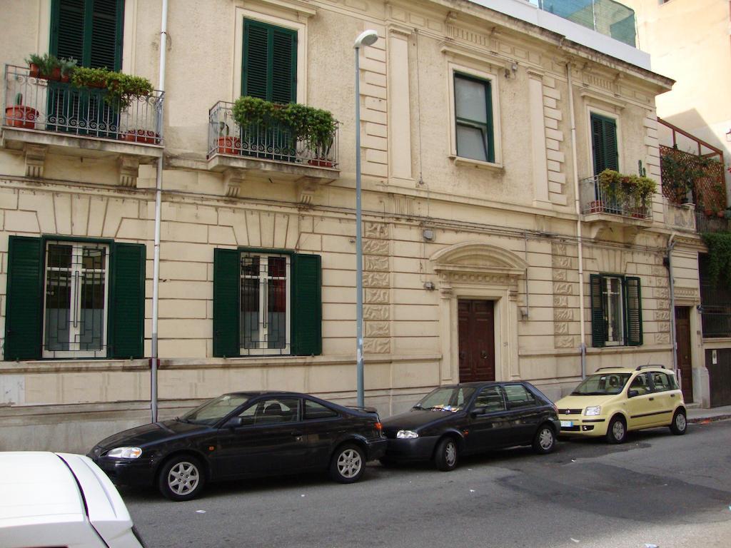 רג'יו די קאלאבריה La Maison Des Livres מראה חיצוני תמונה